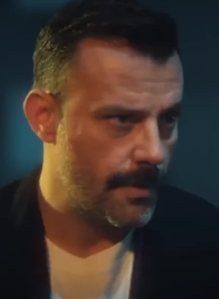 Подозрительный 4 серия русская озвучка